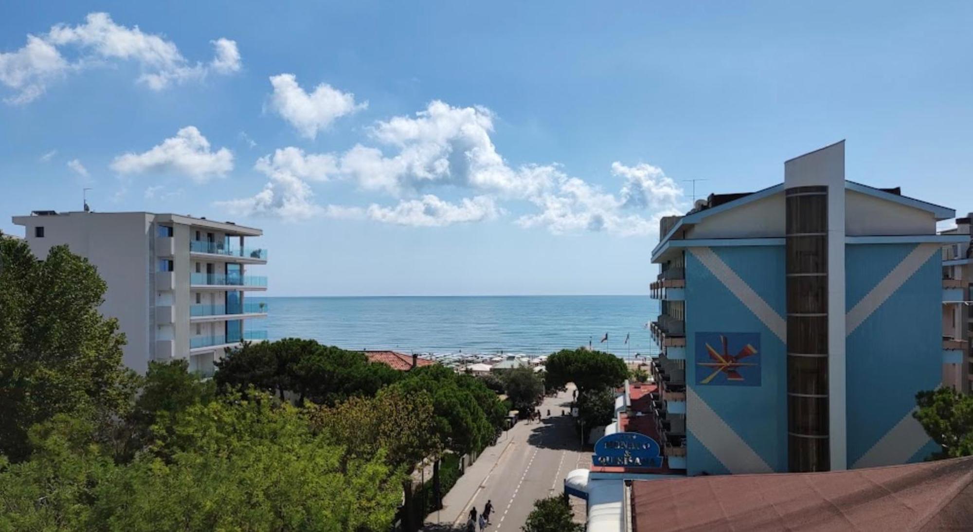 Hotel Trovatore Lido di Jesolo Bagian luar foto
