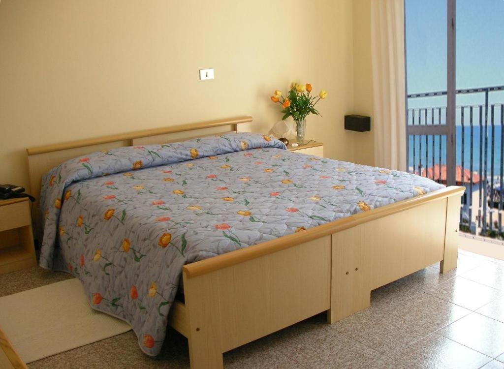 Hotel Trovatore Lido di Jesolo Ruang foto