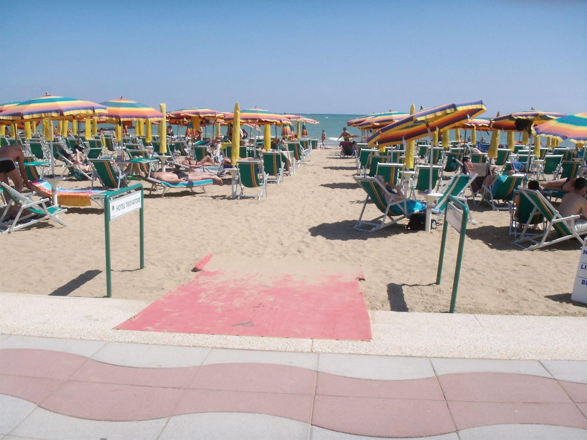 Hotel Trovatore Lido di Jesolo Bagian luar foto